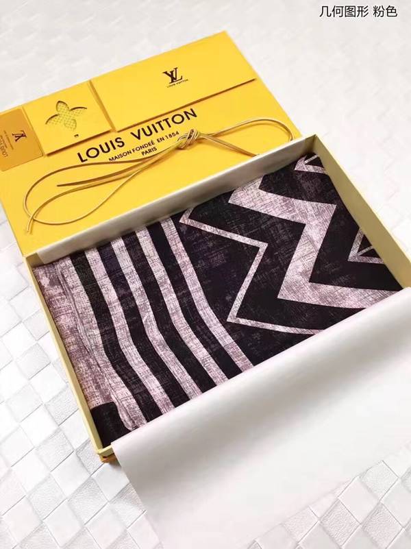 Louis Vuitton Scarf LVC00528